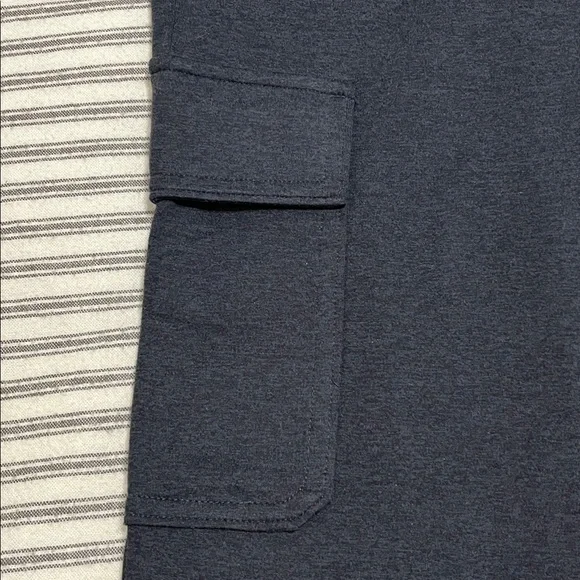 Vuori Halo Essential Cargo Wideleg Pants Midnight Heather Blue Small - Picture 12 of 16